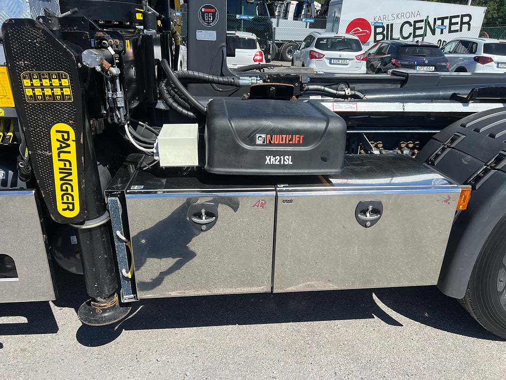Scania R490 8x4*4 Tridem Kranväxlare, Palfinger 27002 Kran