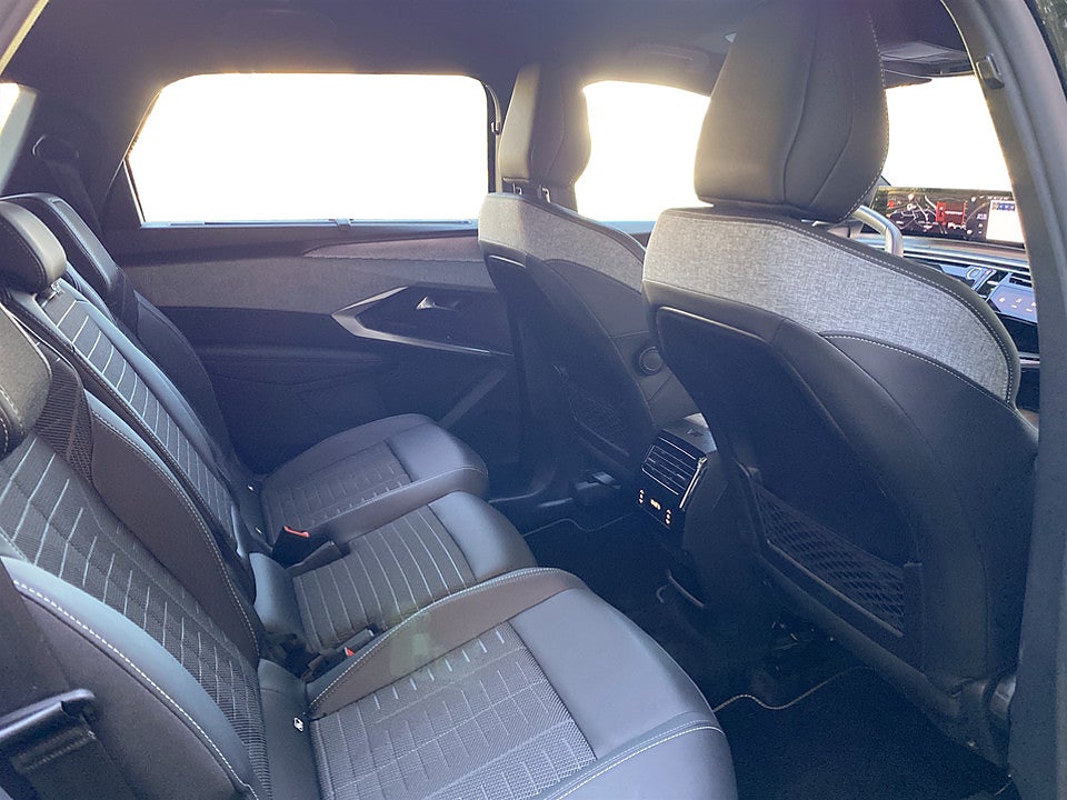 Bild på Peugeot 5008 GT Hybrid 145hk Aut 7-SITS B-KAMERA CARPLAY