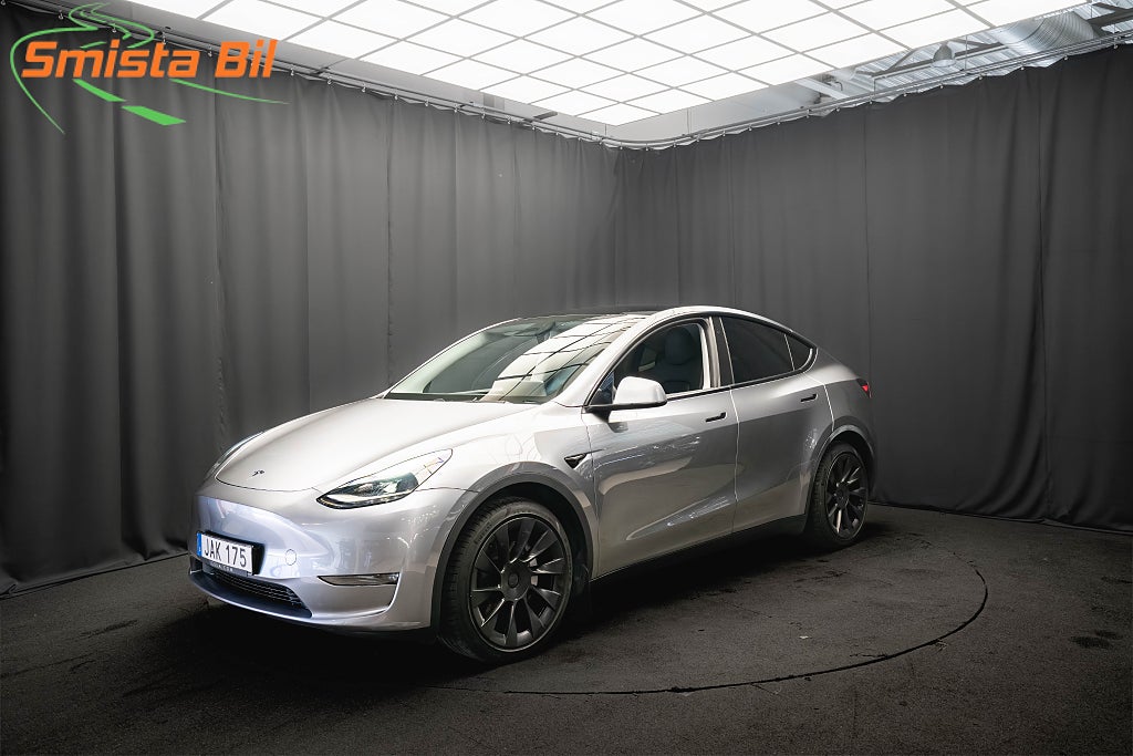 Tesla Model Y Long Range AWD DRAG 20'' QUICKSILVER PANO 1-ÄGARE MOMS