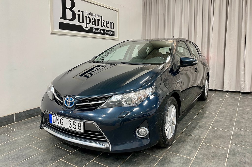 Toyota Auris Hybrid e-CVT Active Euro5 136hk / BACKKAMERA