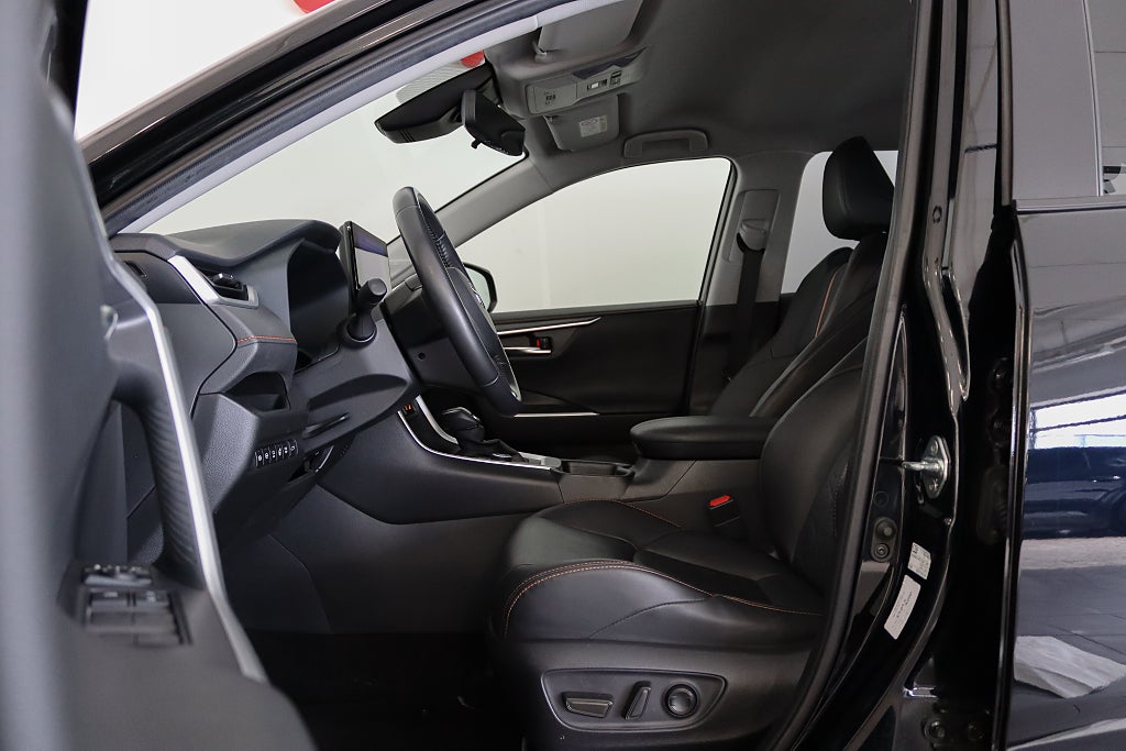Toyota RAV4 Hybrid AWD Adventure 360° JBL Navi Carplay Moms