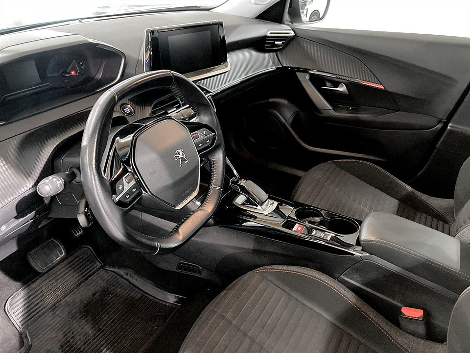 Bild på Peugeot e-2008 Active 50kWh 136hk Aut CARPLAY BACKSENSORER