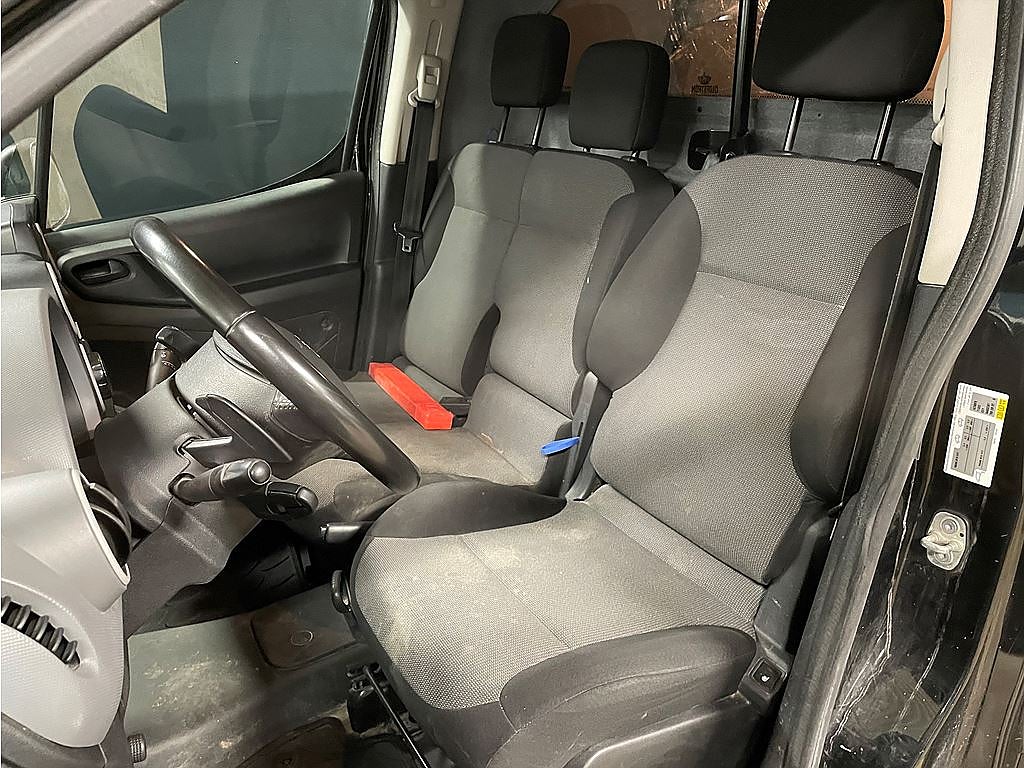 Bild på Peugeot Partner 1.6 BHDi 100hk EGS Aut L1 - NYSERVAD