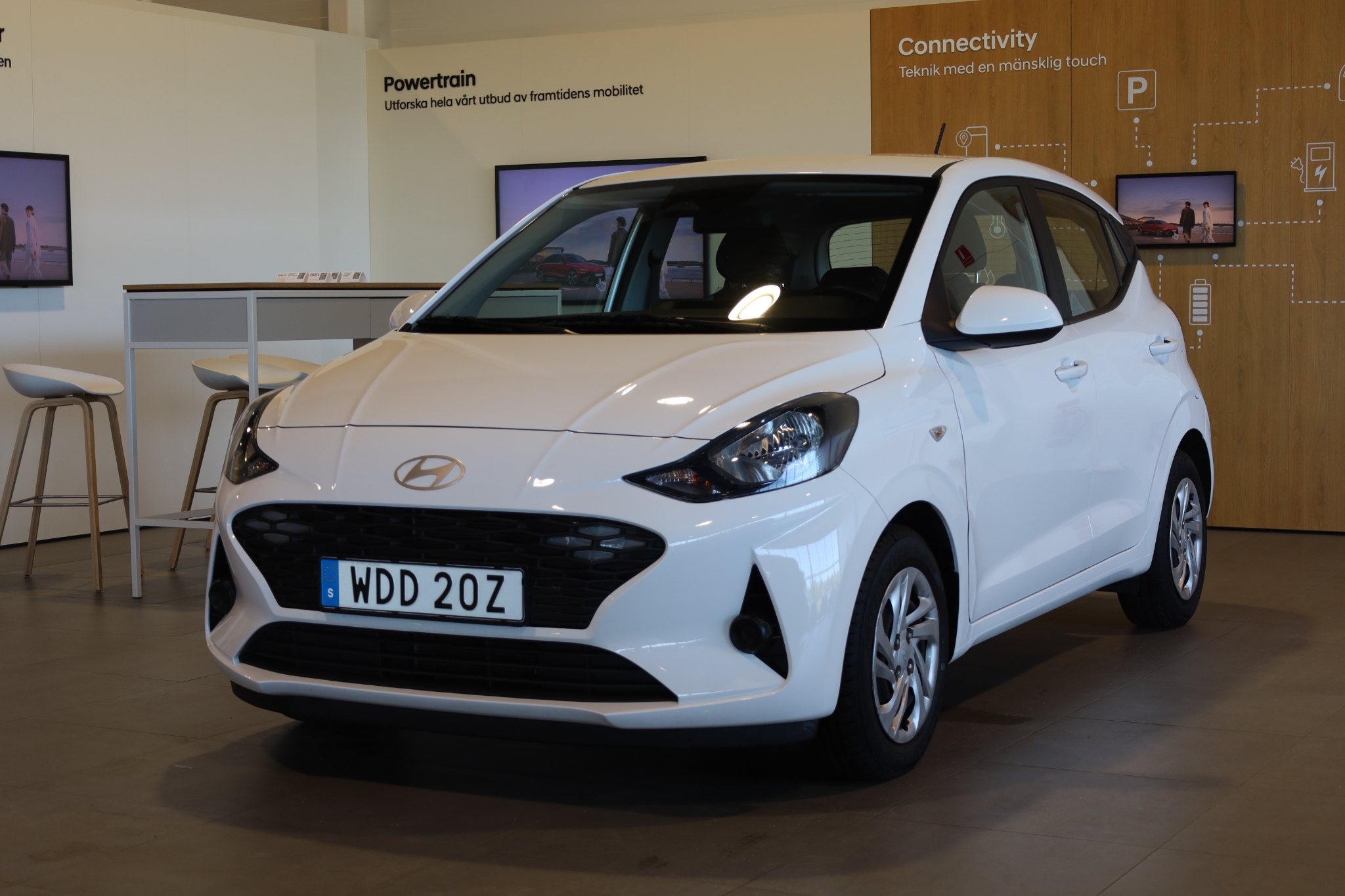 Hyundai i10 1,0 blue Essential 67Hk 2024, bild 6/10