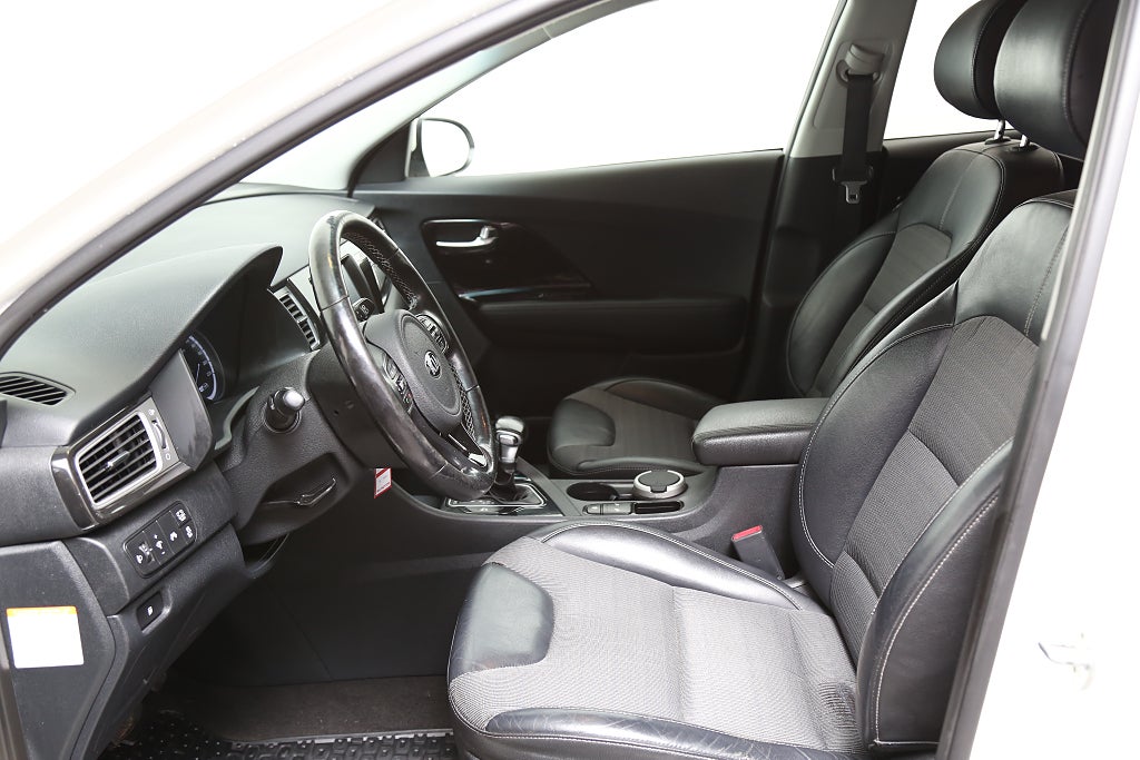 Kia Niro Hybrid 141hk Advance Plus Aut Navi Kamera 2019