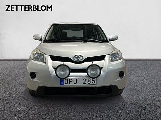 SUV Toyota Urban Cruiser 5 av 16