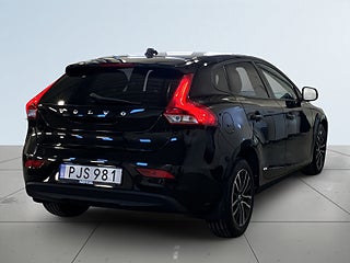 Volvo V40 D2 Aut Business Advanced Kamera Psens Värmare S&V-hjul – bild 6