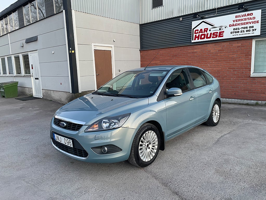 Ford Focus 5-dörrars 1.8 Flexifuel Titanium Euro 4/ Ränta fr 1,95%