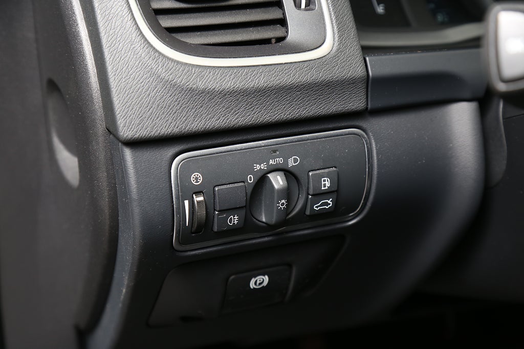 Volvo S60 Cross Country D4 190hk Summum BE VOC Dragkrok 2016