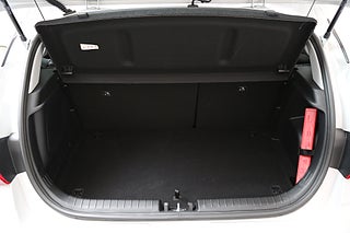 Halvkombi Hyundai i20 7 av 23