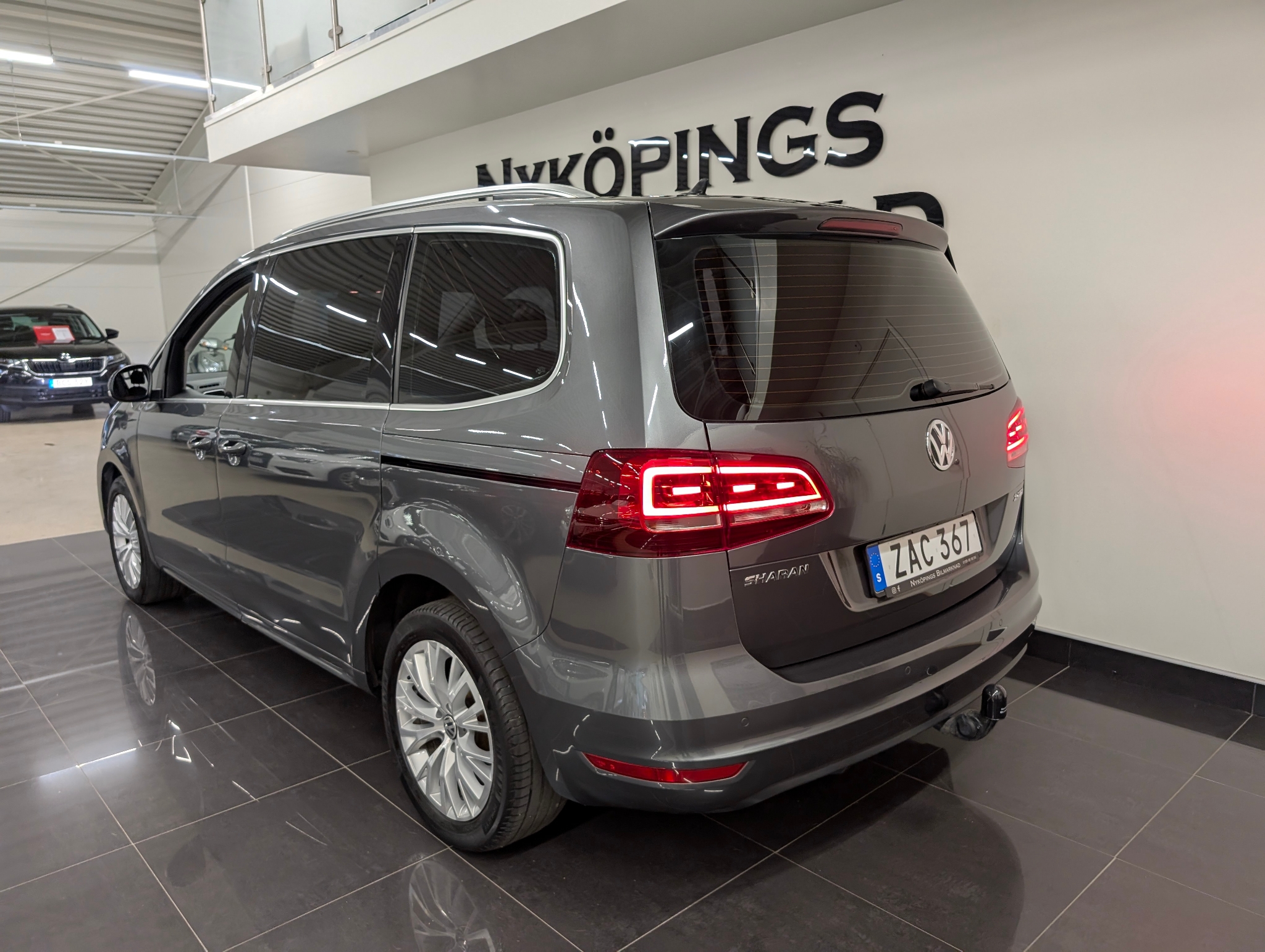 Volkswagen Sharan 7-sits 2.0 TDI Base 2018, bild 4/54