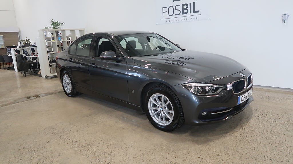 BMW 330e *Kampanj 2000kr CirkelK* Sport line Navi-SoV-PDC