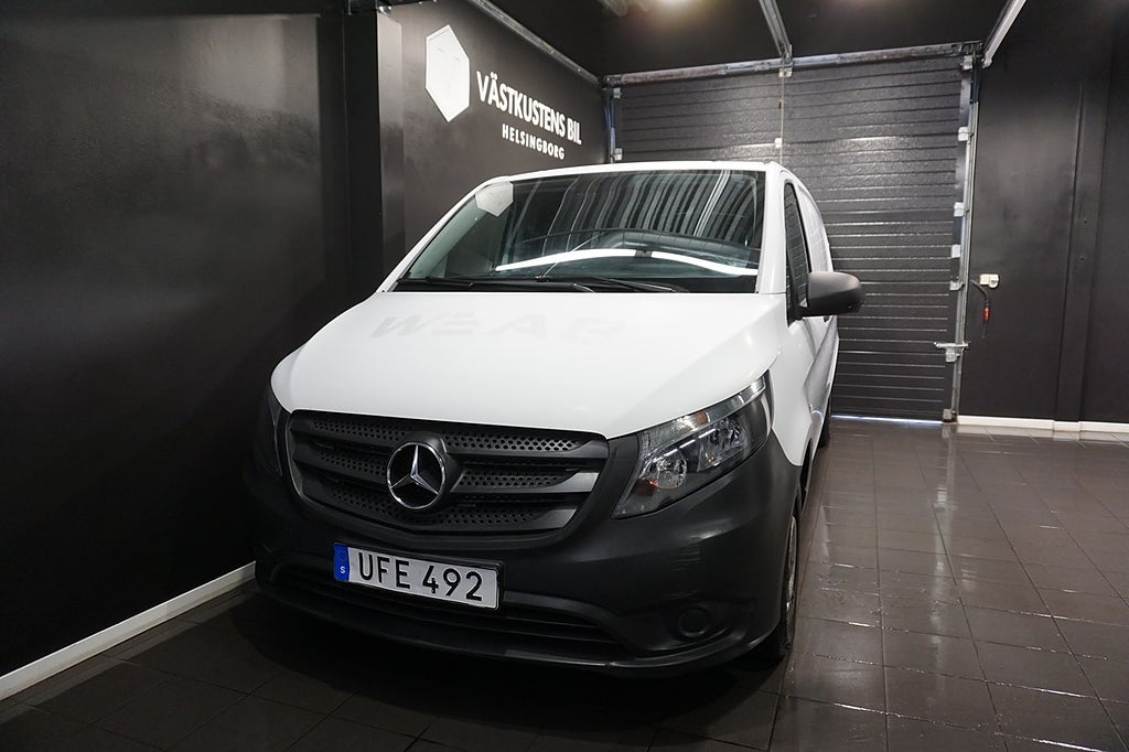 Mercedes-Benz Vito 111 CDI 2.8t Lång, 1 Ägare, Inredd, B-Kam, M-Värm, 3 Sits 114hk