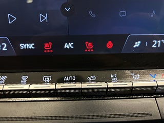 Renault Mégane E-TECH 60 kWh Euro 6 Adaptiv Fart/360/Navi/Rattvärm/SoV-Däck – bild 19