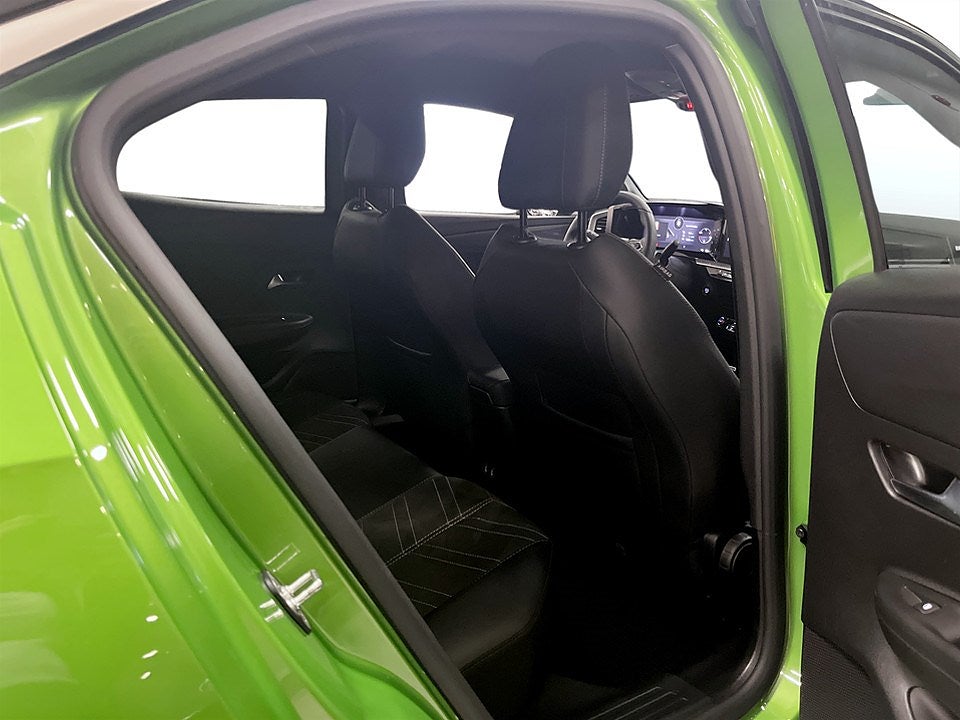 Bild på Opel Mokka Ultimate 1.2 PT 130hk Aut - B-KAMERA, CARPLAY