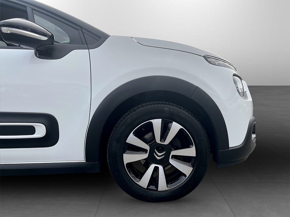 Bild på Citroen C3 Shine 1.2 PT 110hk Aut BACKSENSORER CARPLAY