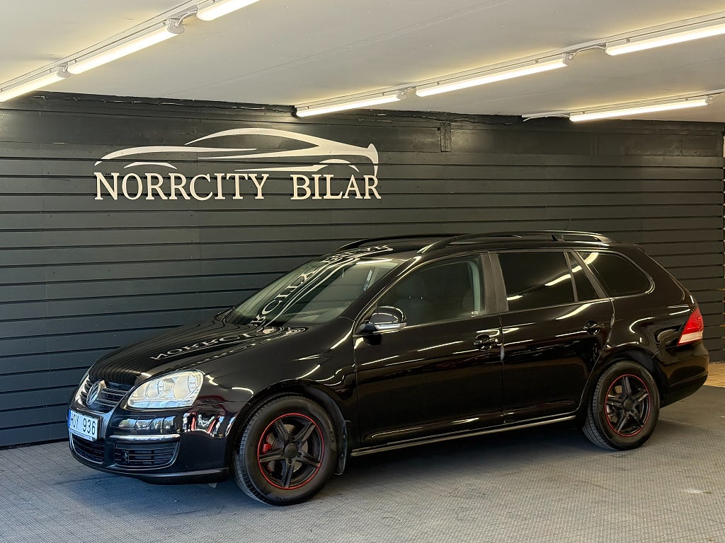 Volkswagen Golf Variant 1.6 Multifuel / Nybesiktigad / Drag / AC