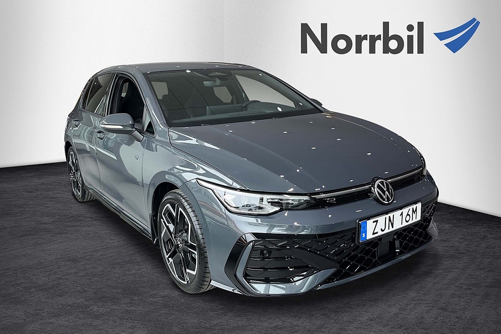 Volkswagen Golf R-Line eTSI 150 Edition Dragkrok Keyless