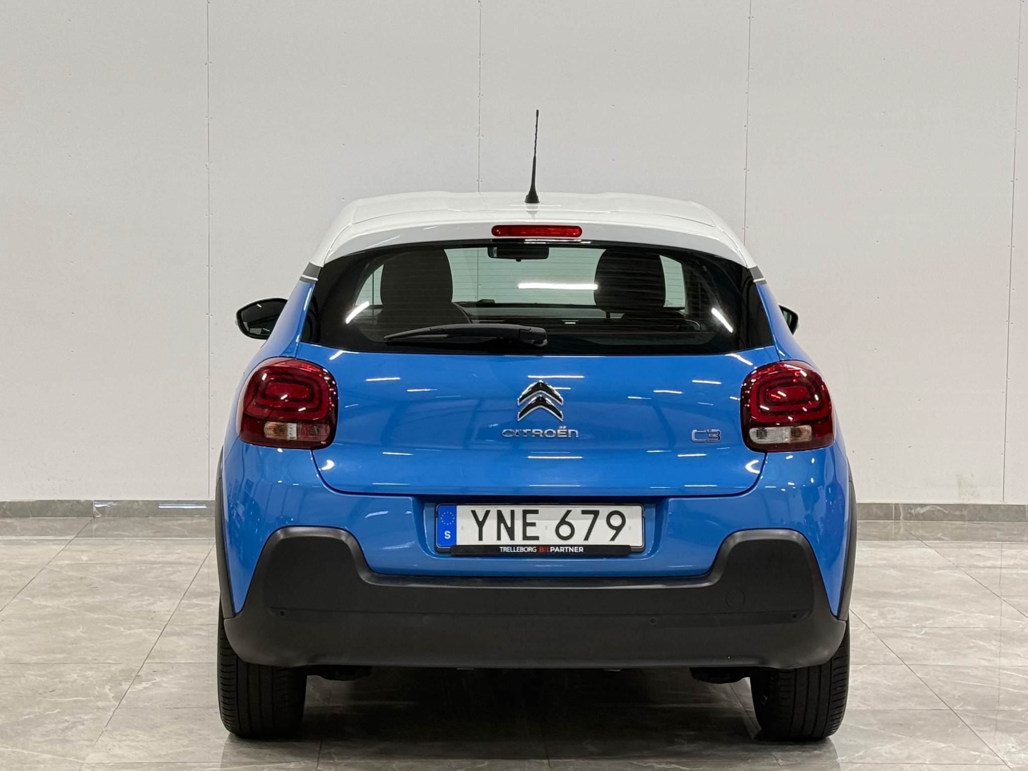 Citroen C3 1.2 PureTech 82 2017, photo 7/50