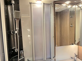 Husbil-integrerad Kabe TM I 760 LB 19 av 26
