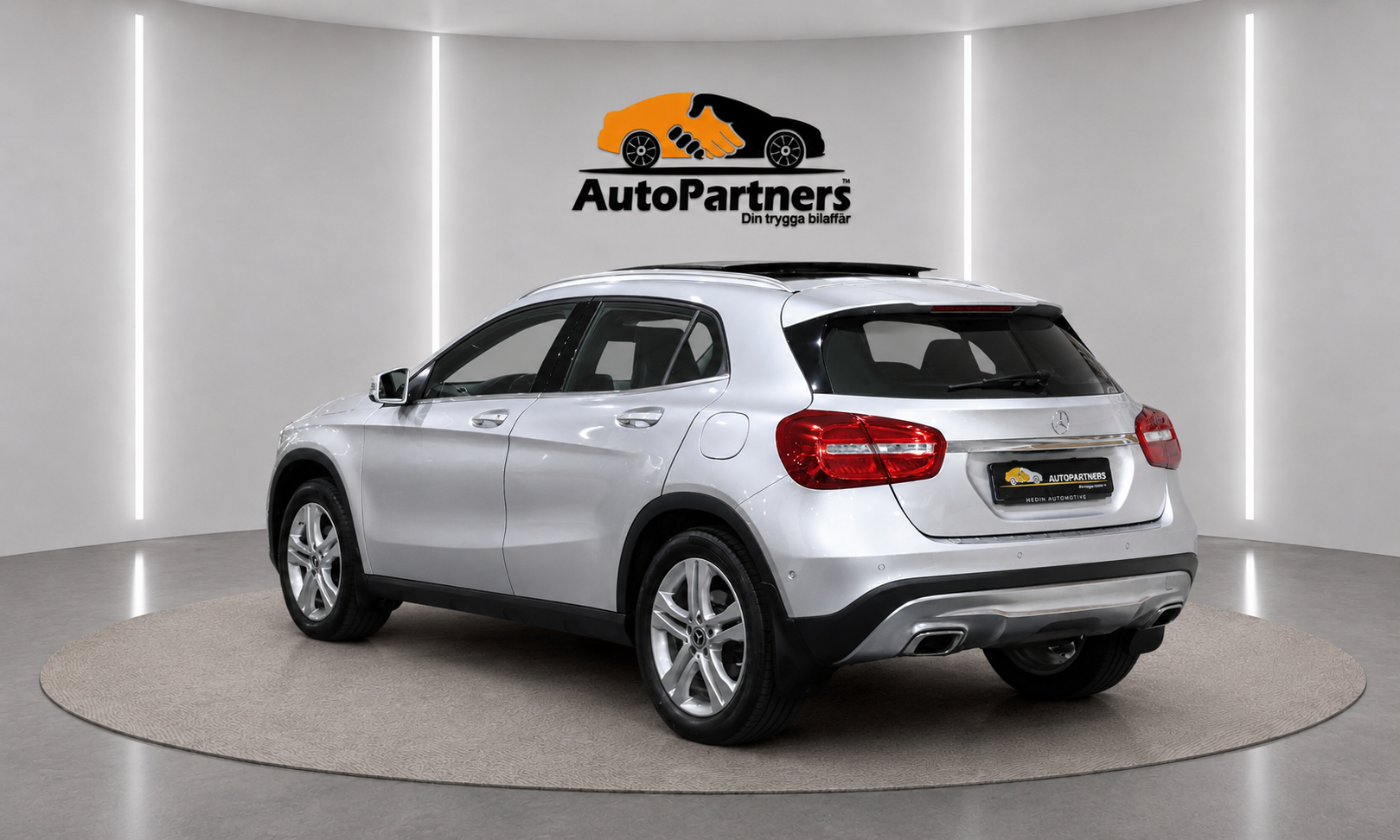 Mercedes-Benz GLA 200 7G-DCT Urban Line 2017, bild 4/51