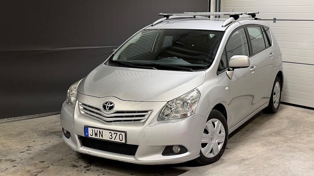 Toyota Verso 2.0 D-4D | Dragkrok | 7 sits 