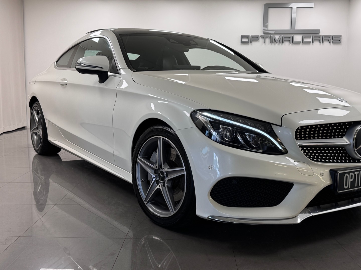 Mercedes-Benz C 300 Coupé AMG Pano 2016, bild 2/36