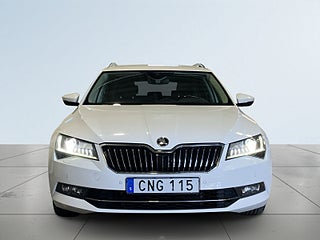Skoda Superb Kombi 2.0 TDI 4x4 SCR Business Drag Kamera S&V-hjul