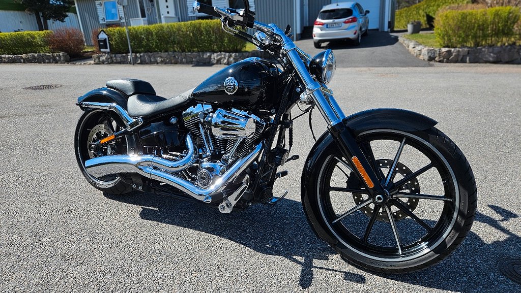 Harley-Davidson Breakout 1.7 Twin Cam 103B,2014