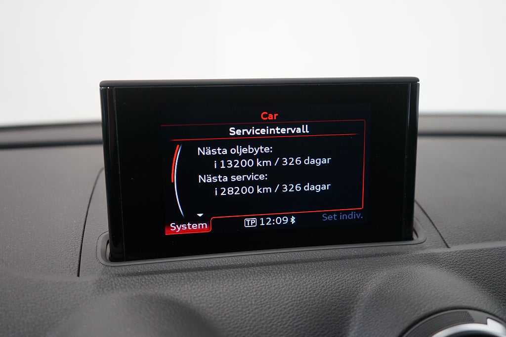Audi A3 Sedan 2.0 TDI quattro Ambition Manuell Taklucka 150hk