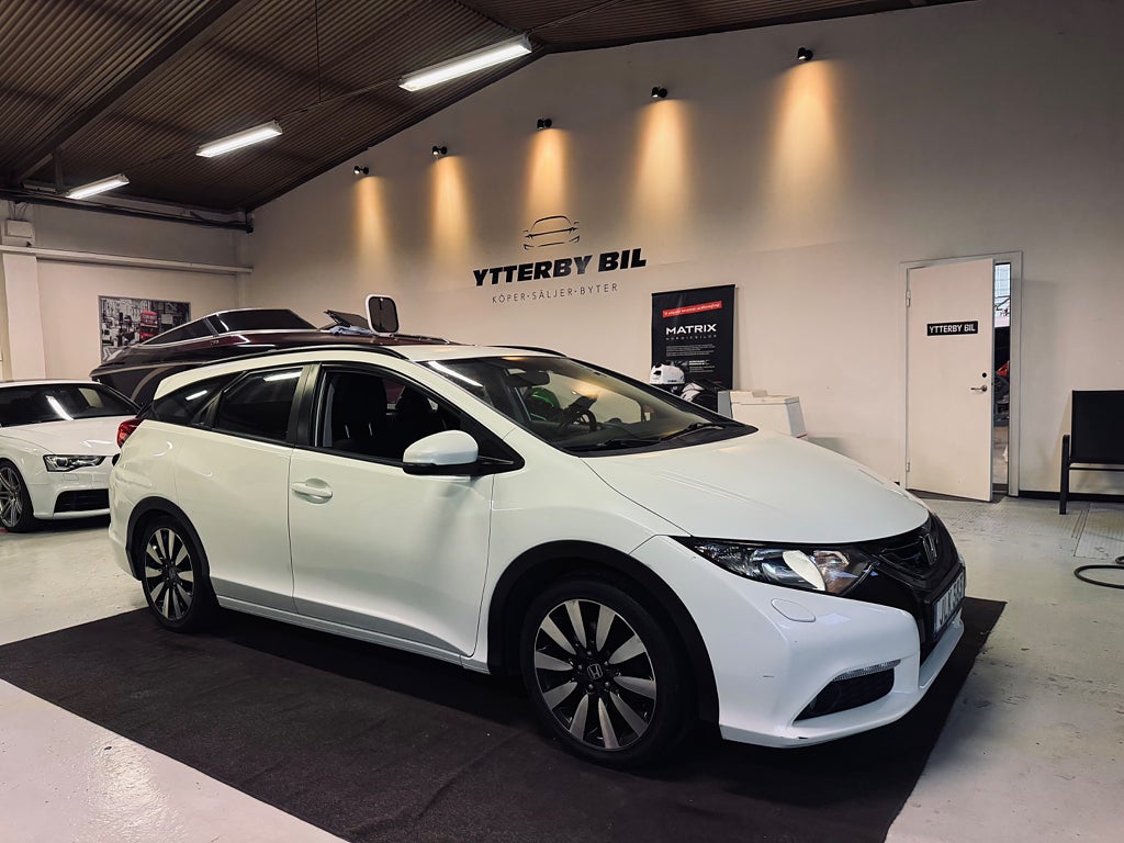 Honda Civic Tourer 1.6 i-DTEC Sport Backkamera Dragkrok 1-Ägare !