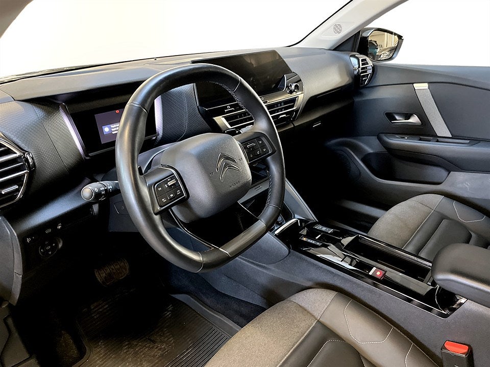 Bild på Citroën C4 Shine 1.2 PT 130hk Aut - 360-KAMERA, CARPLAY