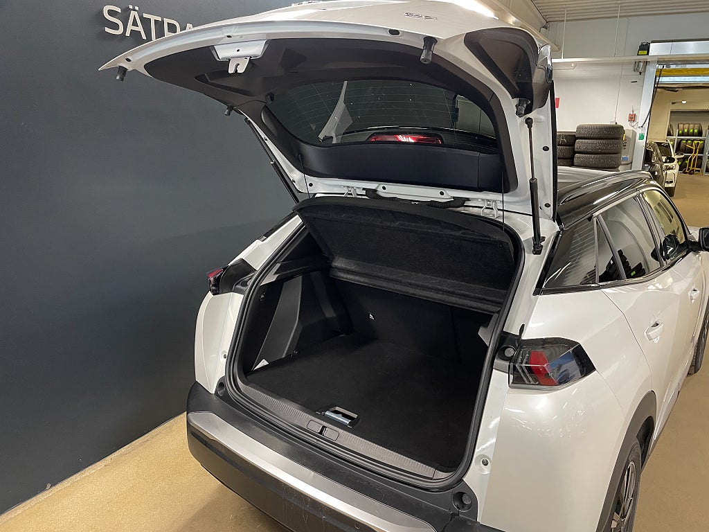 Bild på Peugeot E-2008 GT Electric 136hk, Back-kamera