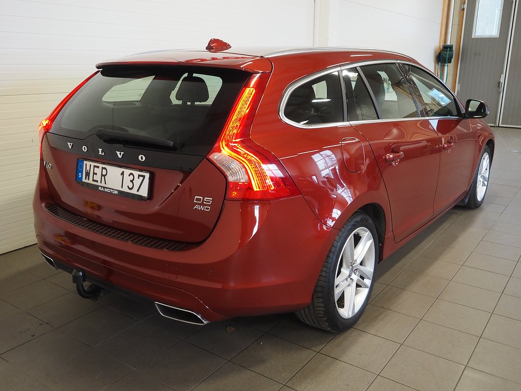 Volvo V60 D5 AWD Geartronic Summum Drag VOC D-Värm Skinn 2014