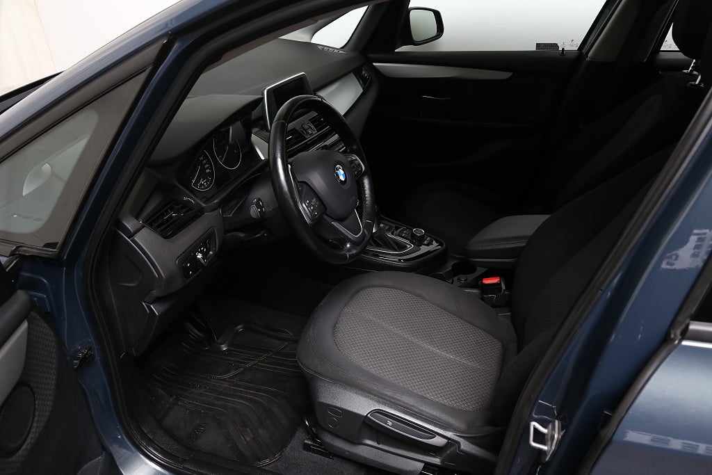 BMW 218 d Active Tourer Advantage Aut P-sensorer