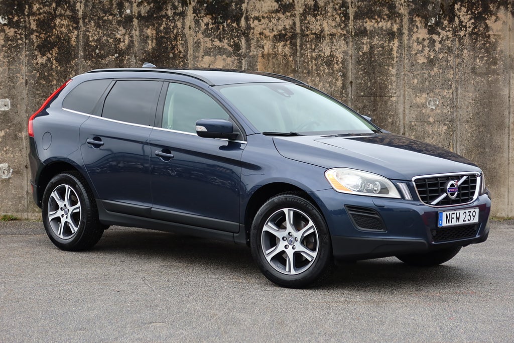 Volvo XC60 D4 163hk Momentum Drag D-Värmare Nybytt Kamrem 2-Ägare