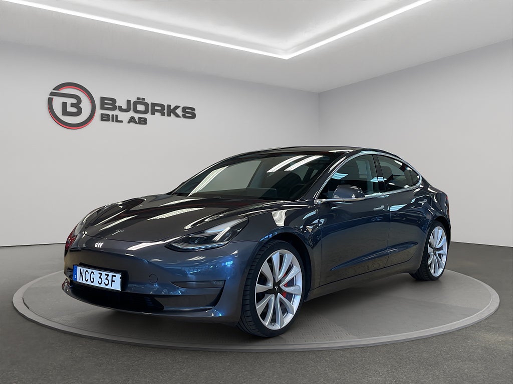 Tesla Model 3 Performance Panorama AP 513hk 1990kr/mån