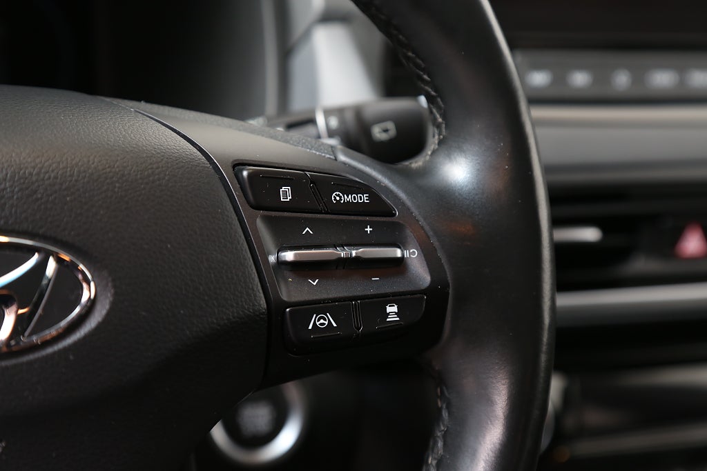 Hyundai Kona Hybrid 1,6 GDI 141hk Advanced Aut Navi KRELL Head up 2021