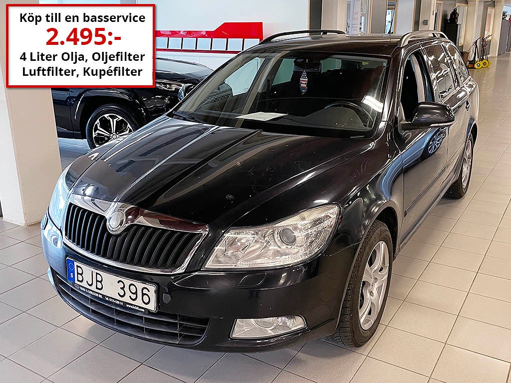 Skoda Kombi Besiktigad till 27-07-30/ Acc fungerar