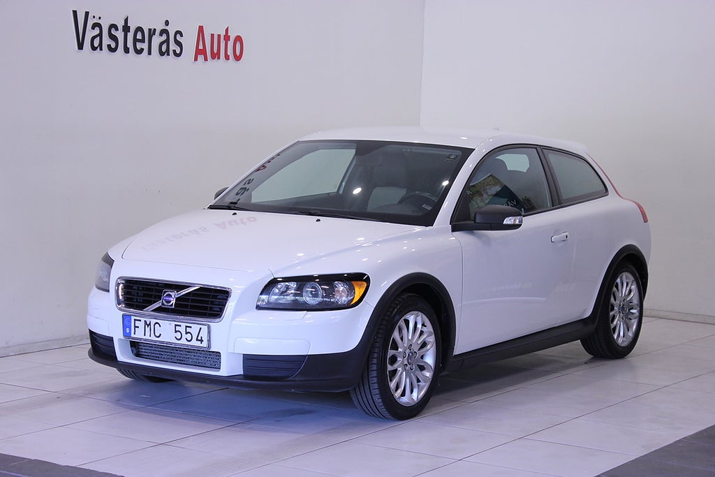 Volvo C30 T5 Kinetic Automat 220hk Ny Besiktad Euro 4