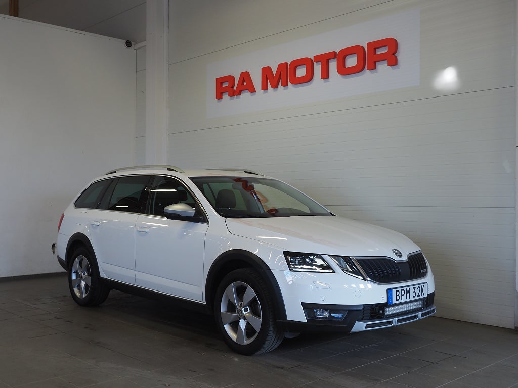 Skoda Octavia Scout 2.0 TDI 184hk 4x4 Premium | Drag | D-värm | Navi | 2020