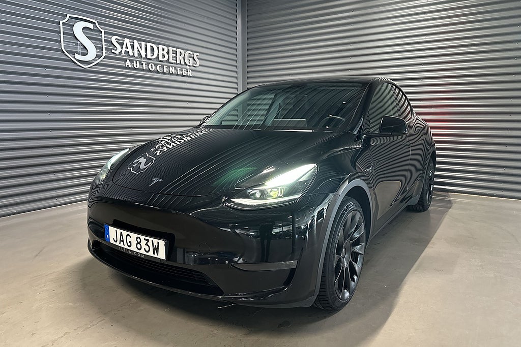 Tesla Model Y Long Range AWD 514hk Backkamera Panorama Drag