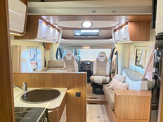 Husbil-halvintegrerad Pilote P 716 23 av 29