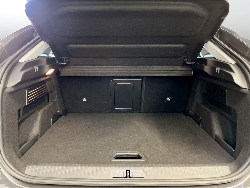 Bild på Citroën C4 Shine 1.2 PT 130hk Aut - B-KAMERA, CARPLAY, NAVI