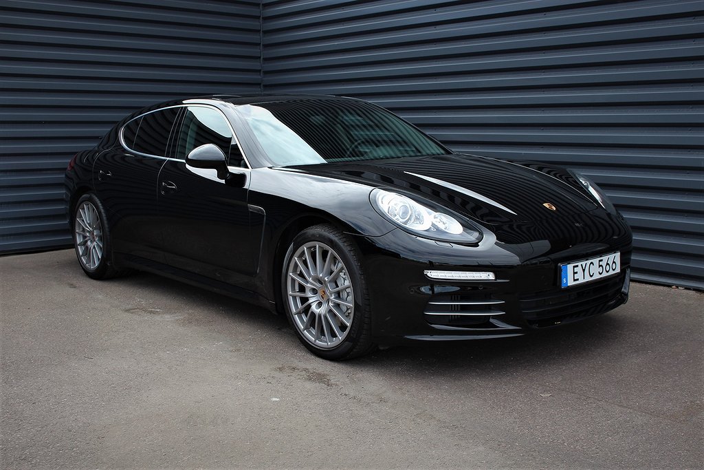 Porsche Panamera 4S