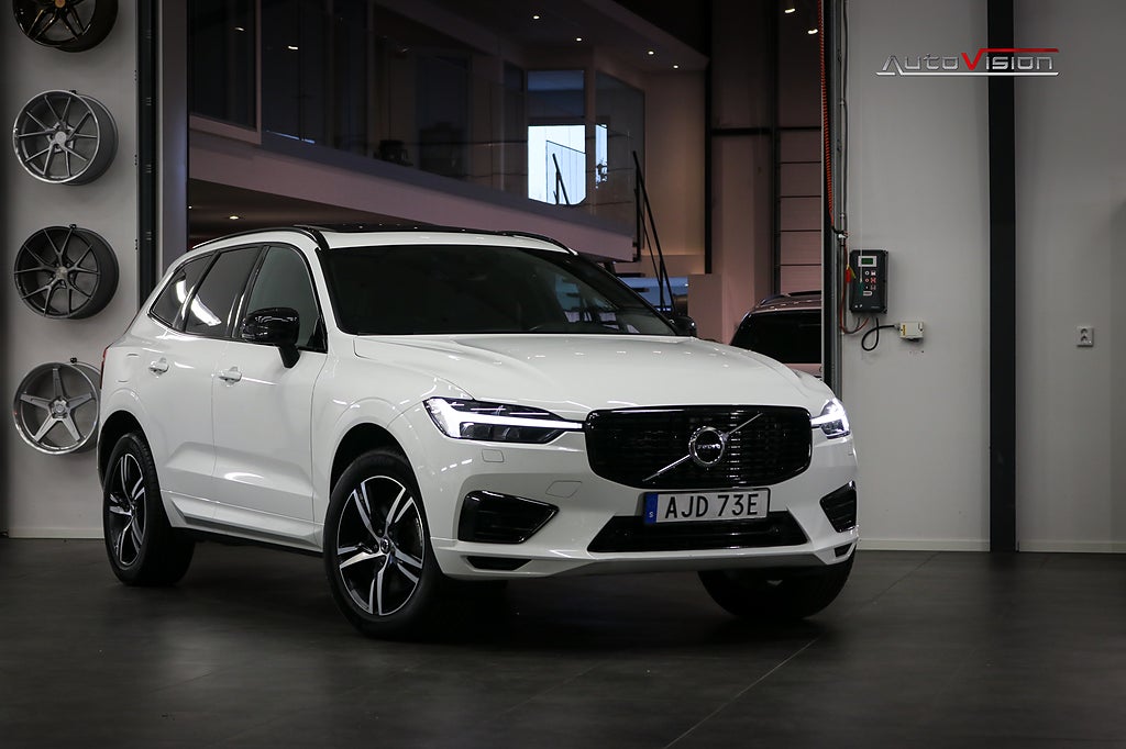 Volvo XC60 Recharge T6 AWD 340hk R-Design PANO KAMERA DRAG S&V