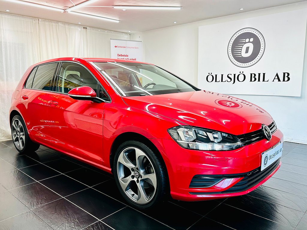 Volkswagen Golf  1.6 TDI /CarPlay / Automat / Sommarkampanj 