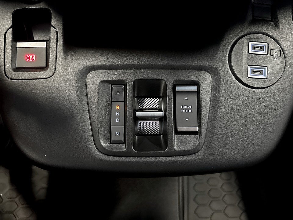 Bild på Opel Combo 130hk Aut L2 - EDITION! VÄRMARE & DRAGKROK INGÅR!