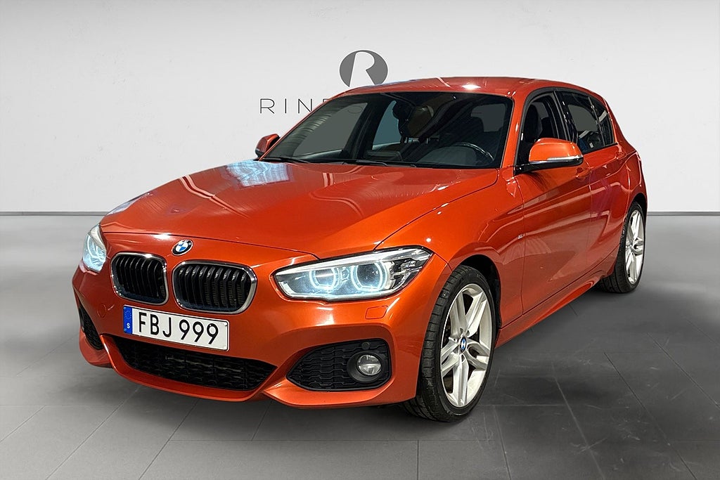 BMW 118 d xDrive 150 HK M-SPORT PDC FARTHÅLLARE 16500MIL 18"
