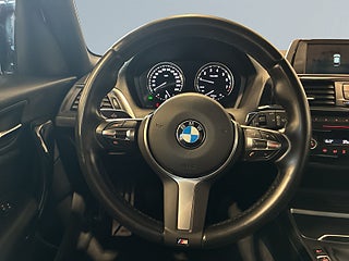 BMW 118I M Sport Värmare Farthållare ISOFIX Kamkedja Psens S&V – bild 9